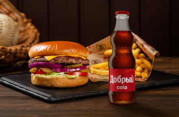 Fridays Чизбургер  + Добрый кола 0,25 л