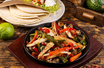 Фахита с курицей