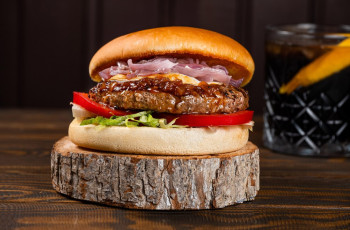 Ром-кола бургер